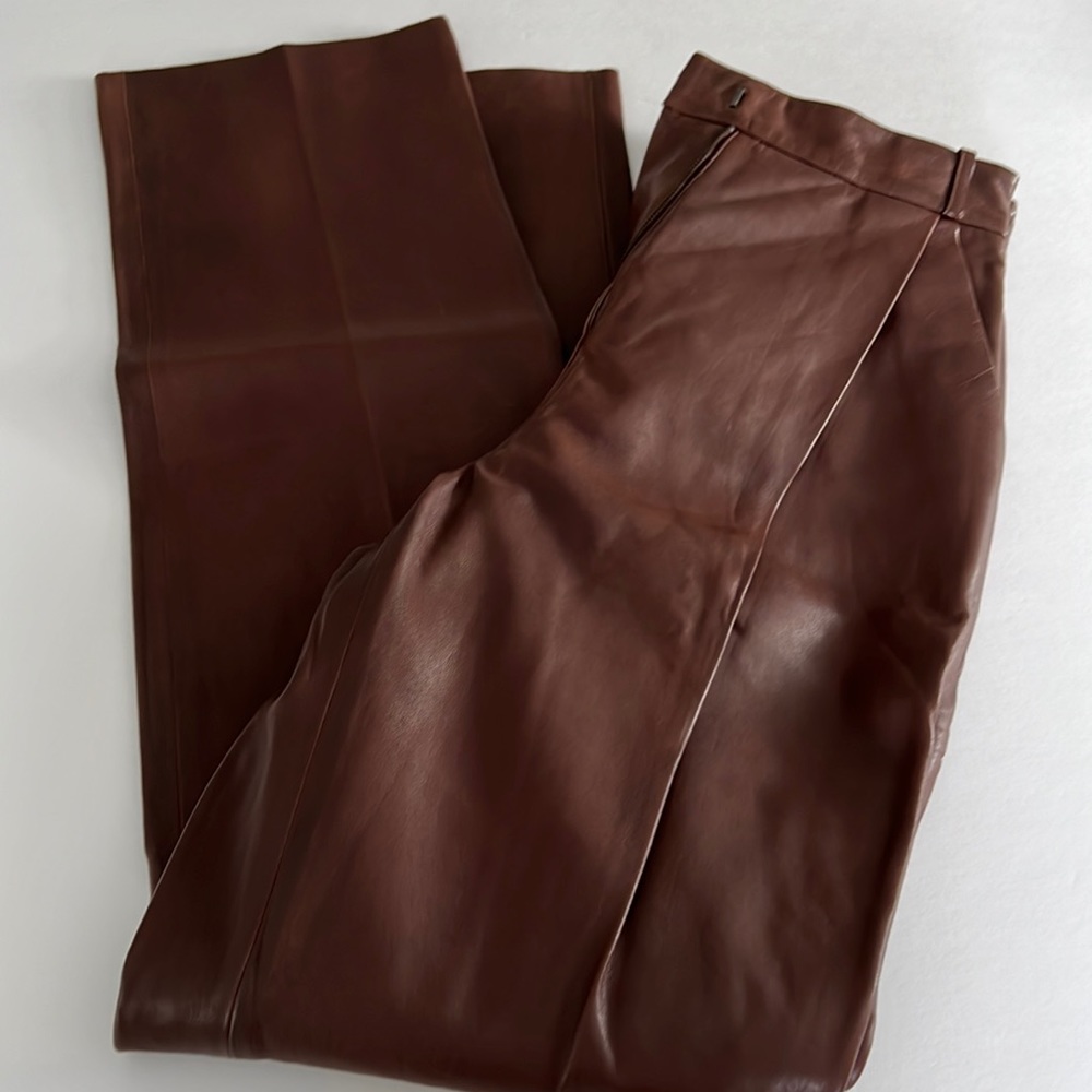 LaMarque
Dacia High-Waist Leather Trousers
